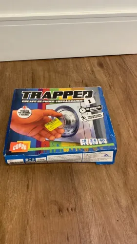 Trapped Jogo