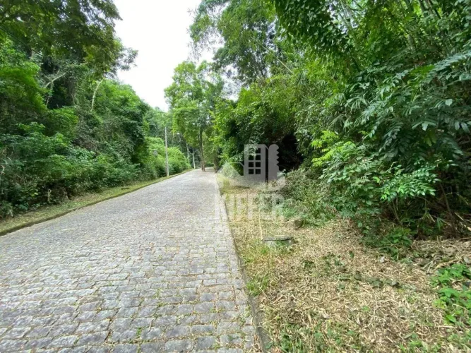 Terreno à venda, 451 m² por R$ 145.000,00 - Piratininga - Niterói/RJ