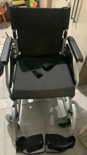 Cadeira de Rodas Elétrica