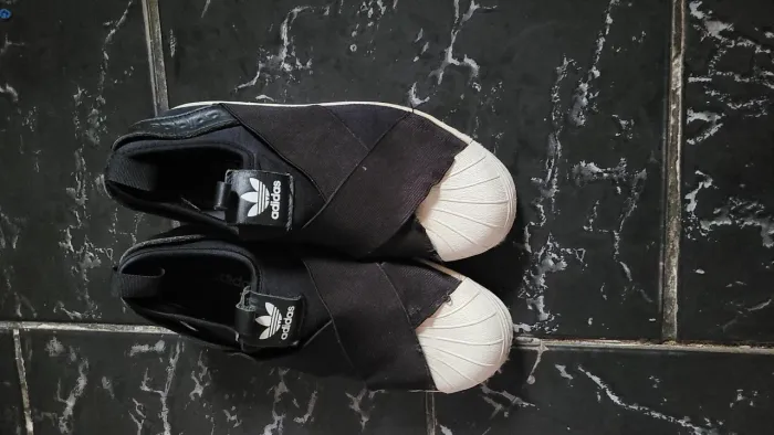 Tênis adidas original 35