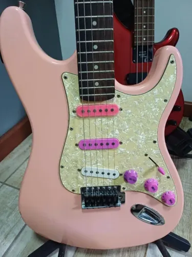 Guitarra PHX regulada e blindada