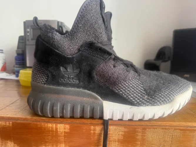 Tênis Adidas Tubular - Preto