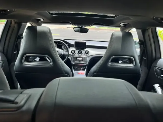 Mercedes-Benz GLA 200 Vision 1.6/1.6 TB 16V Flex Aut. 2015