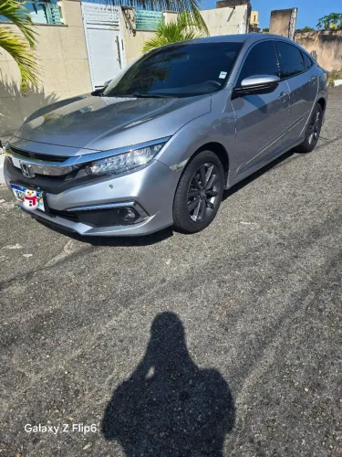 Civic EXL 2.0, única dona, em ótimo estado de conservação 