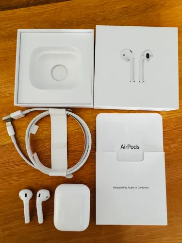 Apple AirPods 2