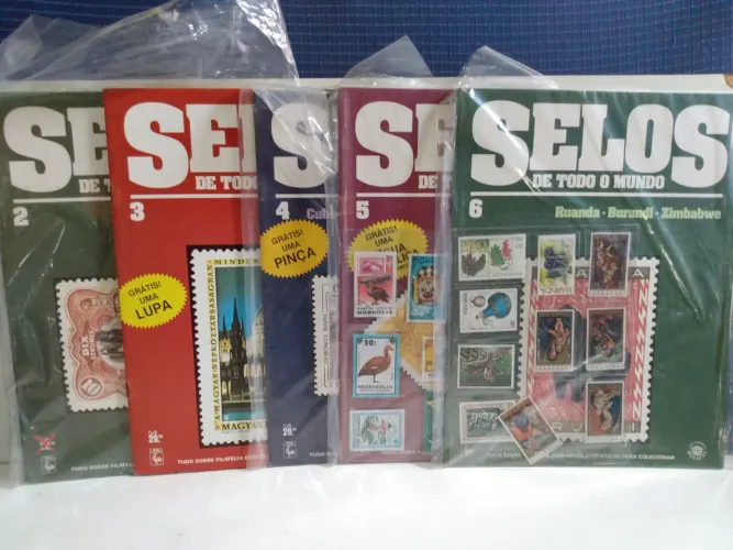 Coleção de Selos de Todo Mundo- 5 Volumes - Completa
