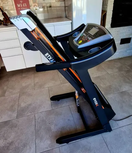 Esteira Ergométrica Evox RTX 6028s