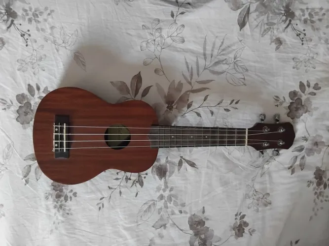 Ukulele Kalani KAL200ST (soprano)