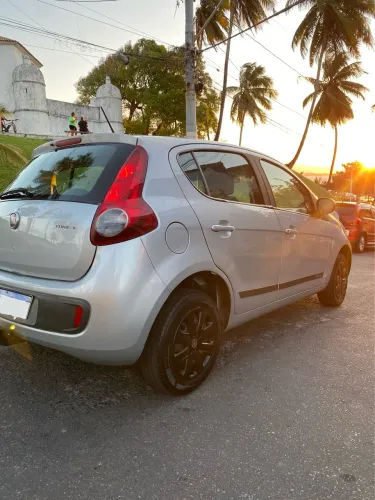 Fiat Palio Attractive 1.0 EVO Fire Flex 8V 5P 2013