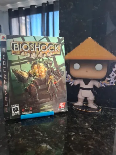 Bioshock (Com luva holográfica) - Ps3