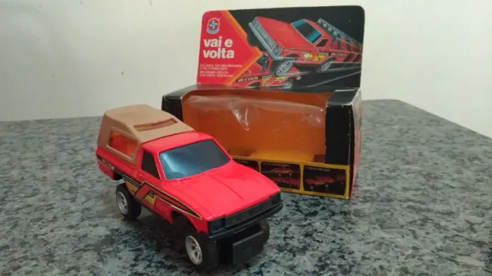 Carrinho Vai e Volta - Coleção Brinquedos Antigos Anos 80
