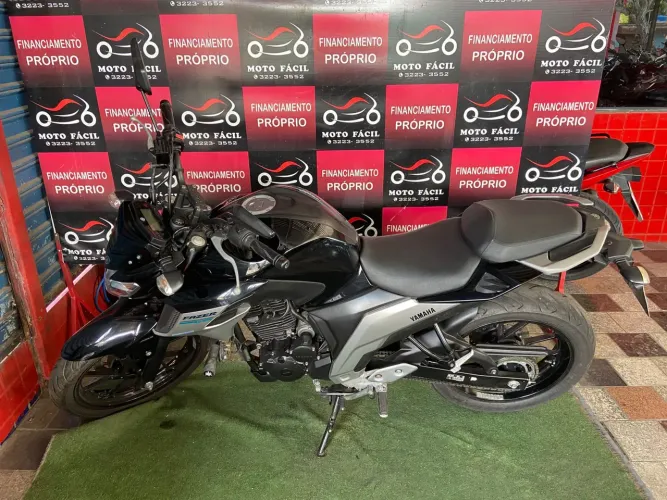 FAZER 250/2021 Moto fácil