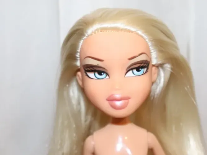Bratz Cloe Play Sportz X-treme Kick Boxing