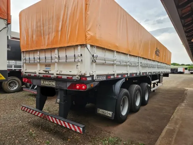 Carreta Randon 2014 LS 12,5m Com Pneus Roda Disco