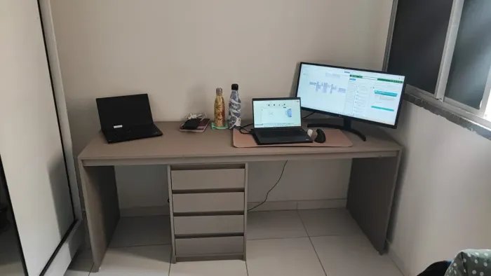Mesa mais gaveteiro pronta entrega 