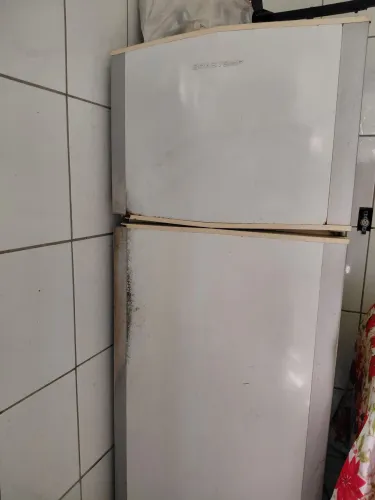 Geladeira Brastemp ,nao gela cg rj
