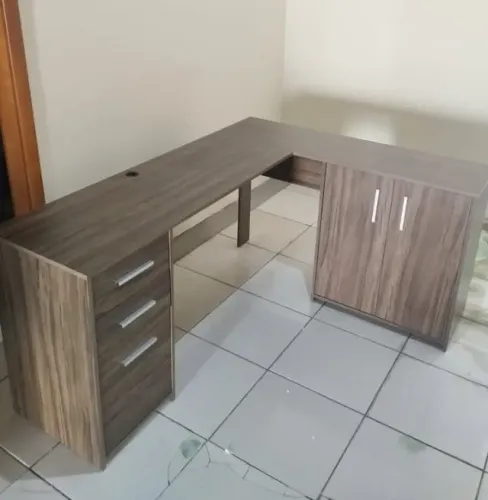 Mesa de Escritório em L Office 2 Portas 3 Gavetas (NOVO) Entrega Grátis!