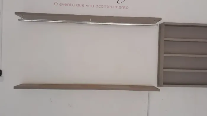 Prateleira com arara medida 2,00