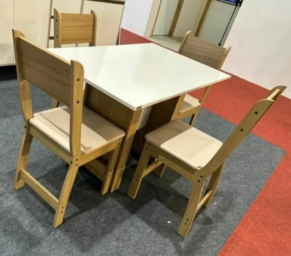 mesa com 4 cadeiras milano