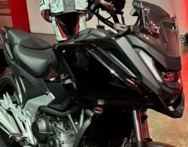 mc X 750 2026 automatica ou normal Parc cartao