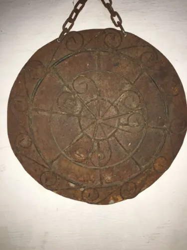 Mandala Decorativa de Metal Rústico