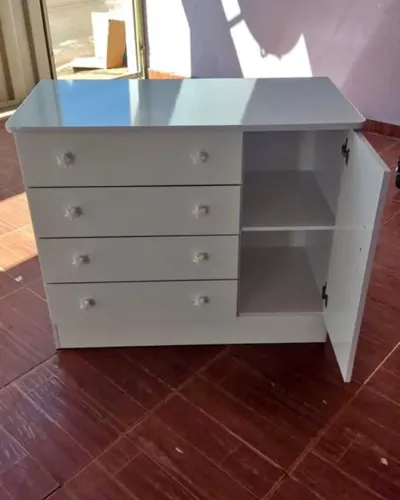 Cômoda Simples Nova 
