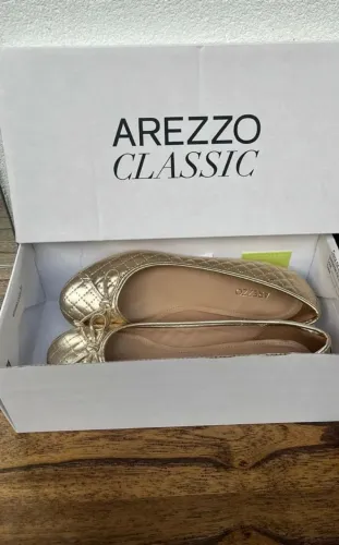 arezzo - sapatilha metalizado platino matelassê - nova