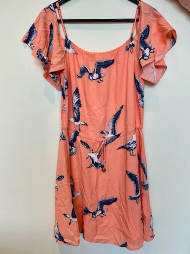 Vestido Coral com Estampa de Gaivotas