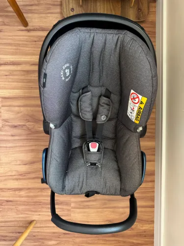Bebê Conforto Maxi Cosi Citi com base 