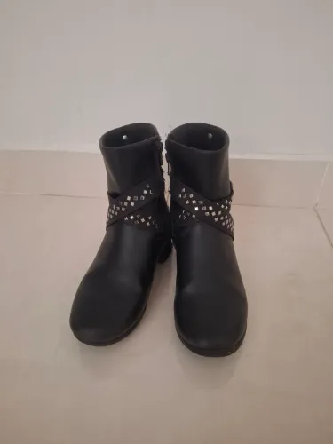 Botas Pampilli tamanho 28