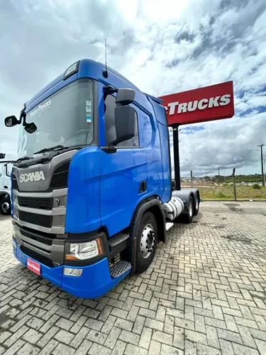 Scania R540.