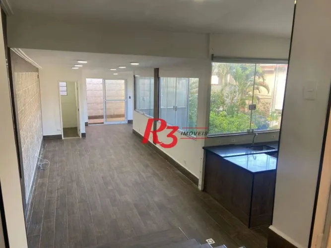 Sobrado com 2 dormitórios à venda, 240 m² por R$ 1.770.000,00 - Gonzaga - Santos/SP
