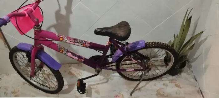 Bicicleta criança feminino conservada