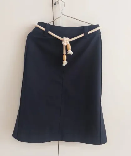 Saia midi azul marinho evangelica