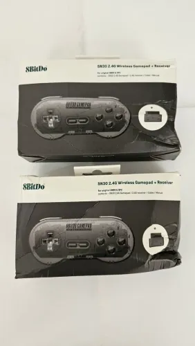 2 Controles 8bitdo SN30 Caixa Amassada