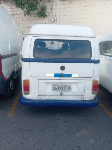 Volkswagen Kombi Furgão (álcool) 2002
