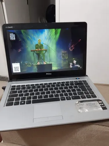 VENDO NOTEBOOK PHILCO