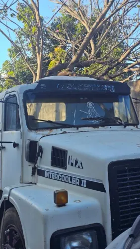 Volvo n10 guincho