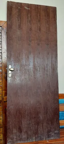 Porta sucupira com esquadrilha Fechadura chave alisares:250,00