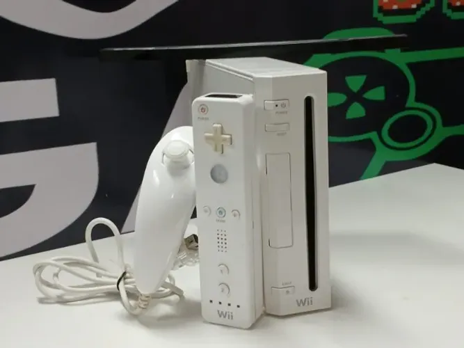 Nintendo Wii Completo com jogos - loja física