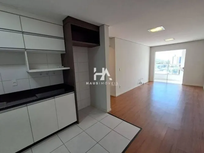 Apartamento para Aluguel no Centro com 73 m² e 2 dormitórios/quartos disponíveis