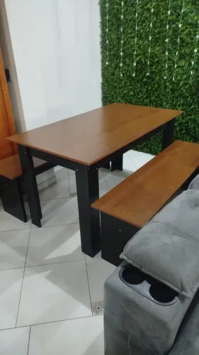 MESA COM 2 BANCOS 650,00
