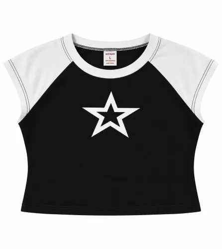 Cropped preto e branco com estampa de estrela