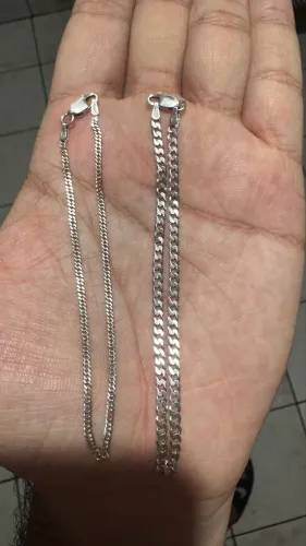 Pulseiras de prata 925 (R$ 100,00 as duas)