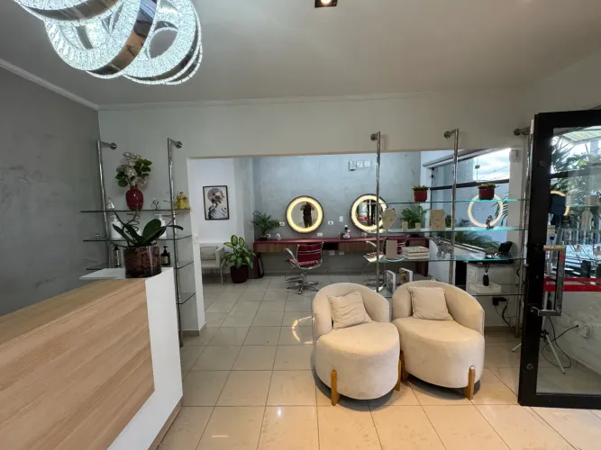 SALÃO DE BELEZA MORUMBI - VENDE-SE COMPLETO