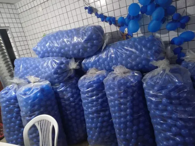 1000 bolinhas cor azul