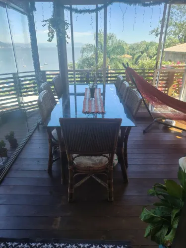 Casas no Ribeirão da Ilha
