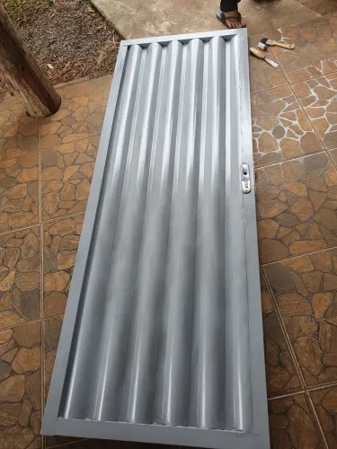Portão chapa 18