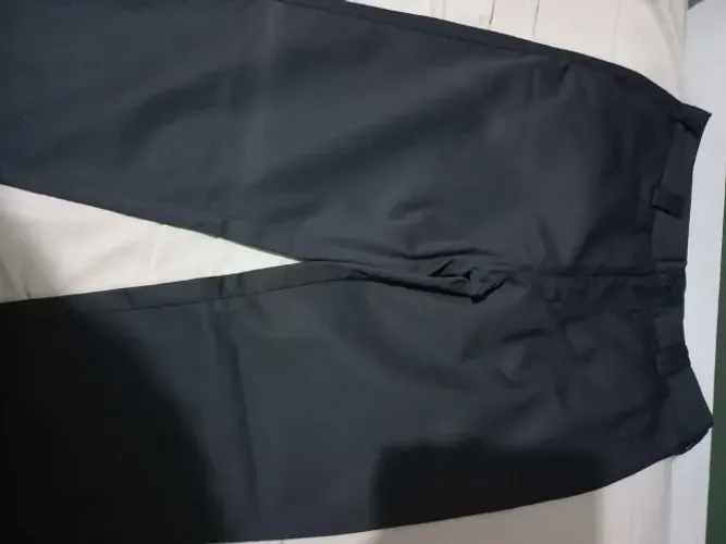 VENDO CALÇA CAMISAS ARMANY JAQUETA TUDO