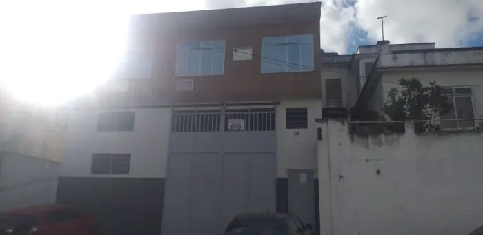 EXCELENTE GALPÃO EM RAMOS